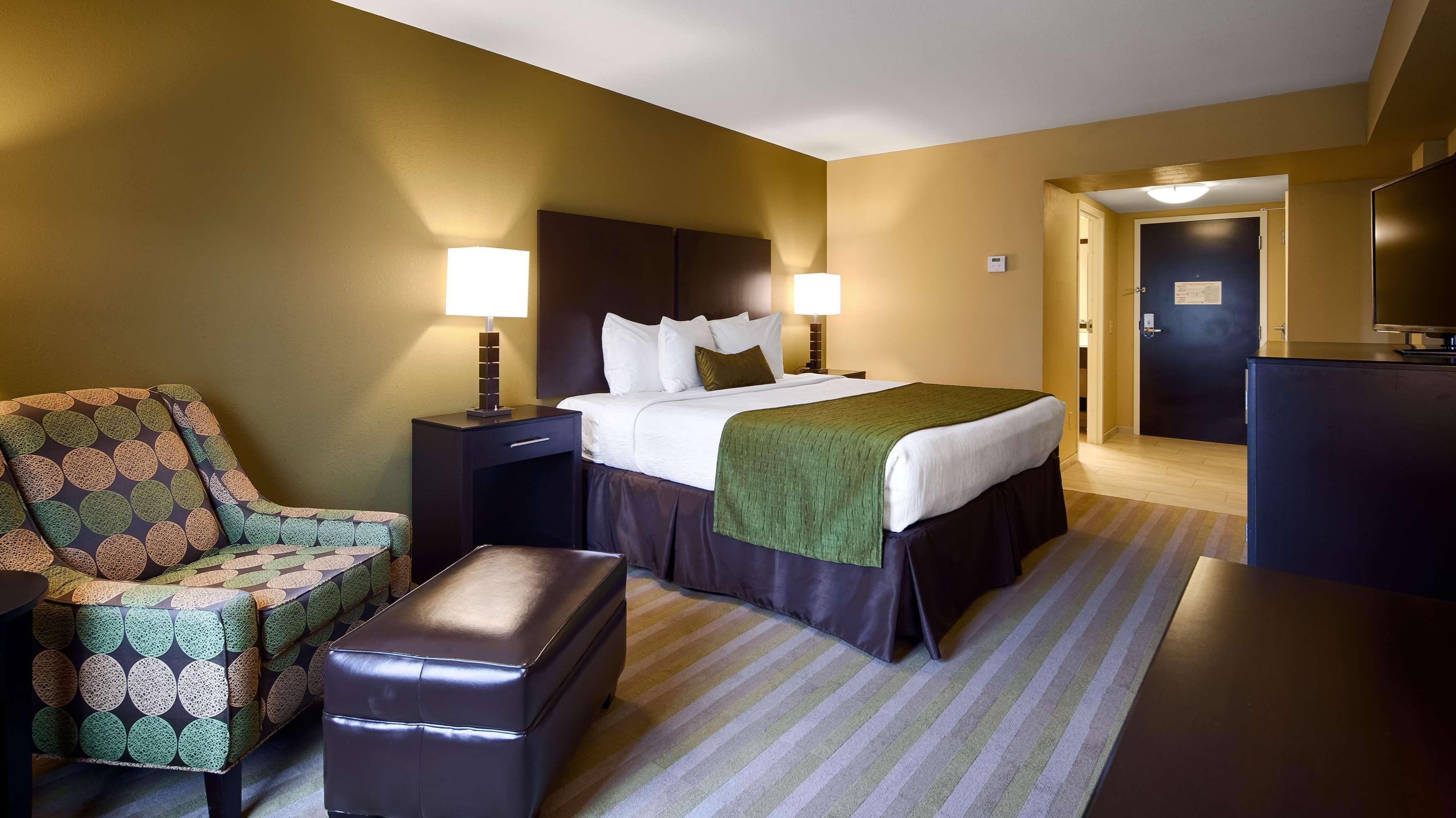 Best Western Plus Thornburg Inn & Suites Экстерьер фото